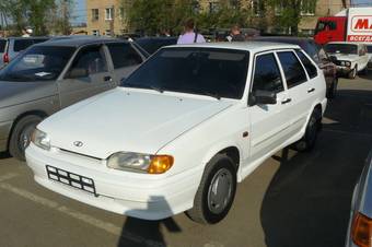 2011 Lada 2114 Photos