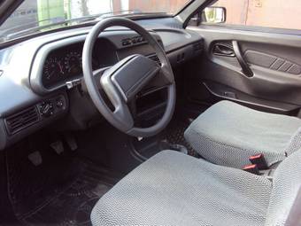 2011 Lada 2114 Pictures