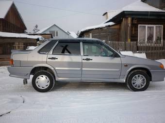 2010 Lada 2115 Pictures