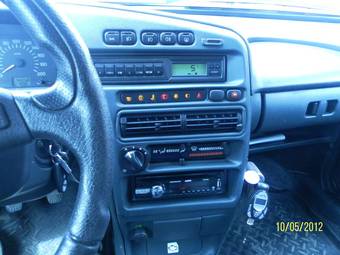 2010 Lada 2115 Photos