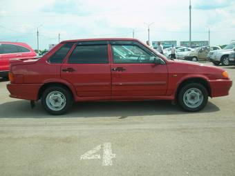 2010 Lada 2115 Pictures