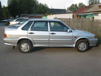 2010 Lada 2115 Pictures