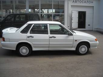 2010 Lada 2115 Pictures