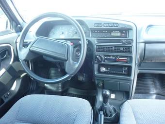 2010 Lada 2115 Photos