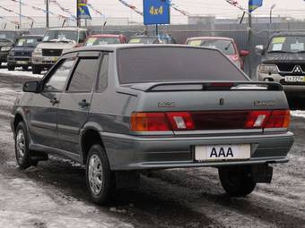 2011 Lada 2115 Pictures