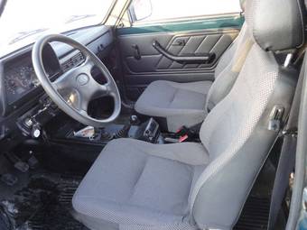 2010 Lada 2121 4X4 NIVA Images