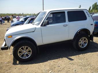 2010 Lada 2121 4X4 NIVA Pictures
