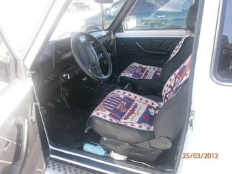 2011 Lada 2121 4X4 NIVA Images