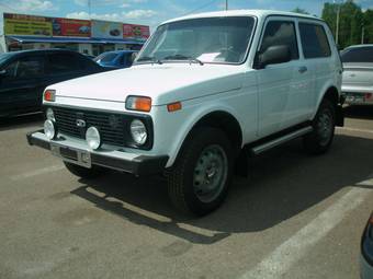 2011 Lada 2121 4X4 NIVA Pictures