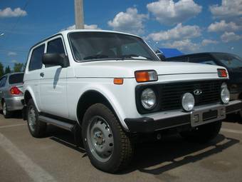 2011 Lada 2121 4X4 NIVA Images