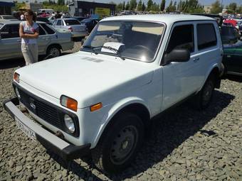 2011 Lada 2121 4X4 NIVA Photos