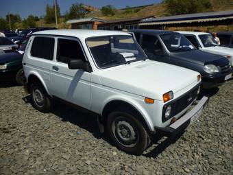 2011 Lada 2121 4X4 NIVA Pictures