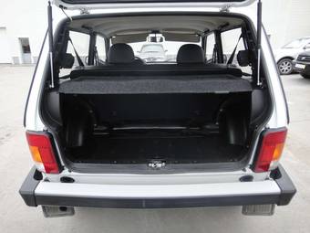 2011 Lada 2121 4X4 NIVA Images