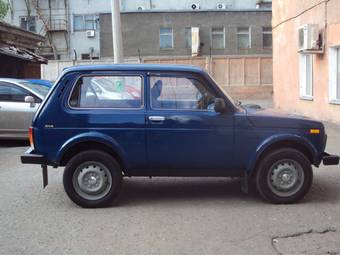 2011 Lada 2121 4X4 NIVA Pictures