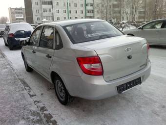 2012 Lada Granta Photos