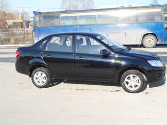 2012 Lada Granta Photos