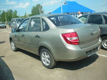 2012 Lada Granta Pictures