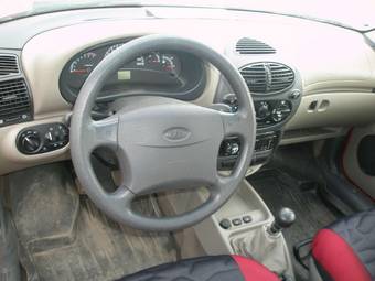 2010 Lada Kalina Hatchback Pics