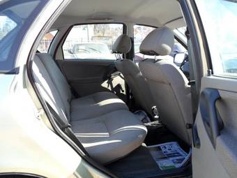 2011 Lada Kalina Hatchback Pictures