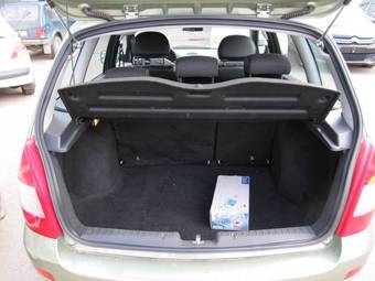 2011 Lada Kalina Wagon Images