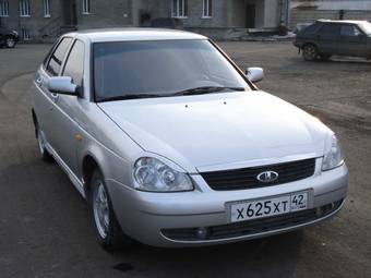 2008 Lada Priora Hatchback Photos