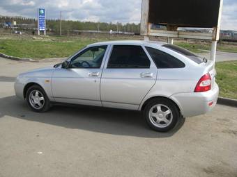 2008 Lada Priora Hatchback Pictures