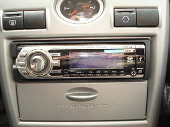 2009 Lada Priora Hatchback Images