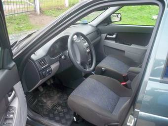 2009 Lada Priora Hatchback Pictures