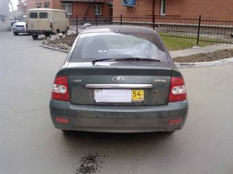 2010 Lada Priora Hatchback Photos