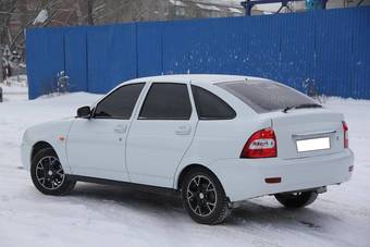 2010 Lada Priora Hatchback Photos