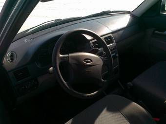 2010 Lada Priora Hatchback Pictures