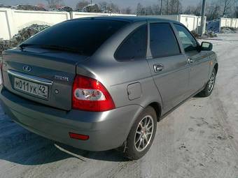 2010 Lada Priora Hatchback Images
