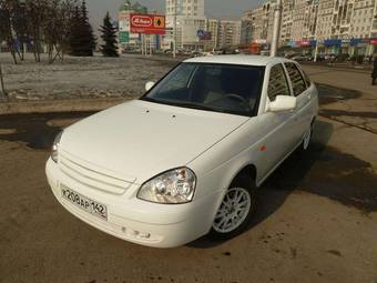2010 Lada Priora Hatchback Photos