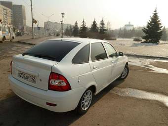 2010 Lada Priora Hatchback Photos