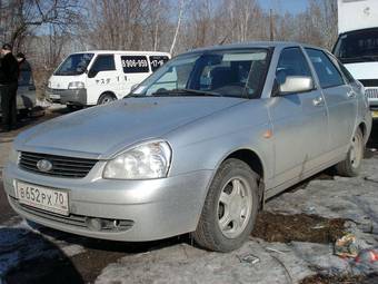 2010 Lada Priora Hatchback Pics