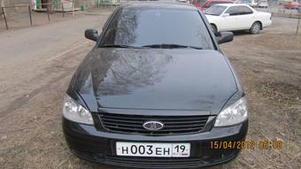 2010 Lada Priora Hatchback Photos