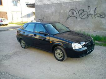2010 Lada Priora Hatchback Pictures