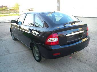 2010 Lada Priora Hatchback Images