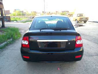 2010 Lada Priora Hatchback Pictures