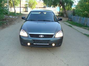 2010 Lada Priora Hatchback Pictures