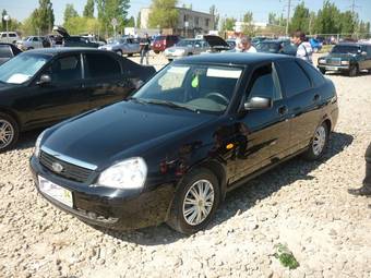 2010 Lada Priora Hatchback Photos