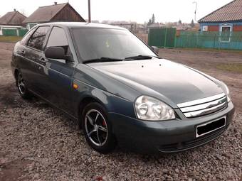 2010 Lada Priora Hatchback Pics