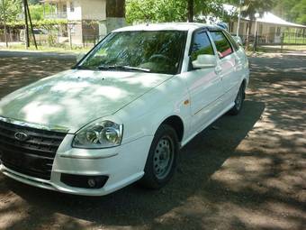 2010 Lada Priora Hatchback Photos