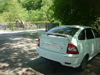 2010 Lada Priora Hatchback Pictures