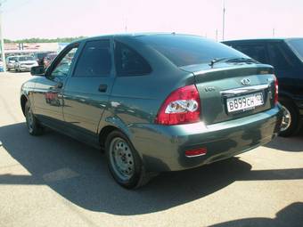 2010 Lada Priora Hatchback Photos