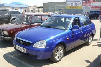 2010 Lada Priora Hatchback Photos