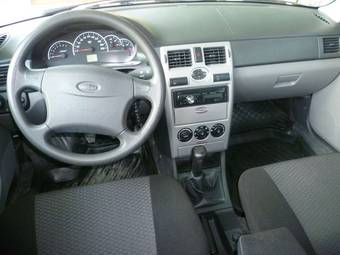 2010 Lada Priora Hatchback Pictures