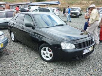 2010 Lada Priora Hatchback Pictures