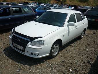 2010 Lada Priora Hatchback Photos