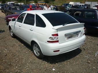 2010 Lada Priora Hatchback Photos